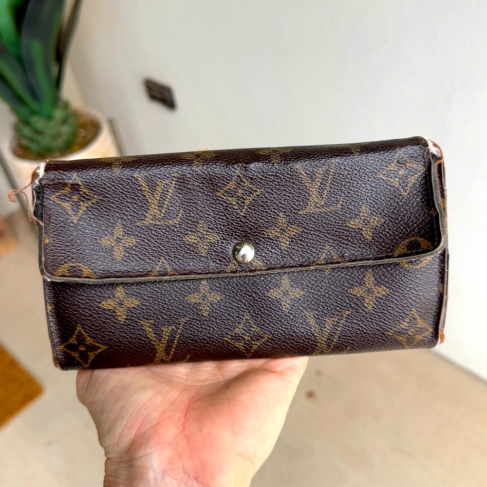 🔥SOLD🔥Louis Vuitton Wallet Very Loved 🥰